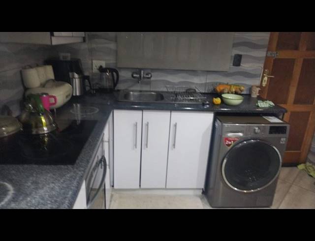 3 BEDROOM HOUSE FOR SALE IN ETWATWA